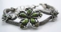 Armband groene bloem stenen