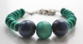 Armband hout blauwe en groene kralen