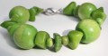 Armband met groene stenen en kralen