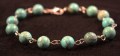 Armband van turquoise kralen